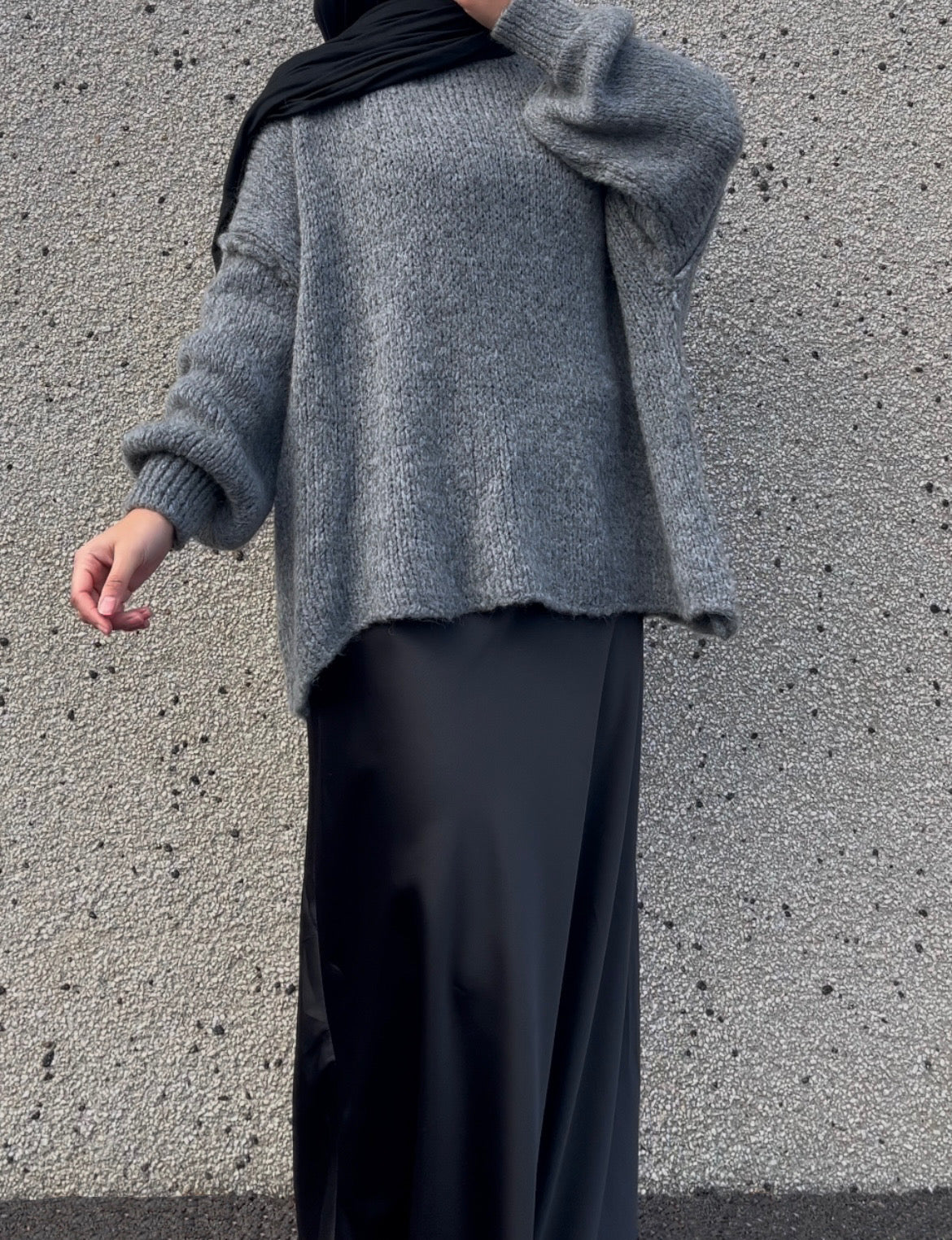 OVERSIZED WOOL SWEATER