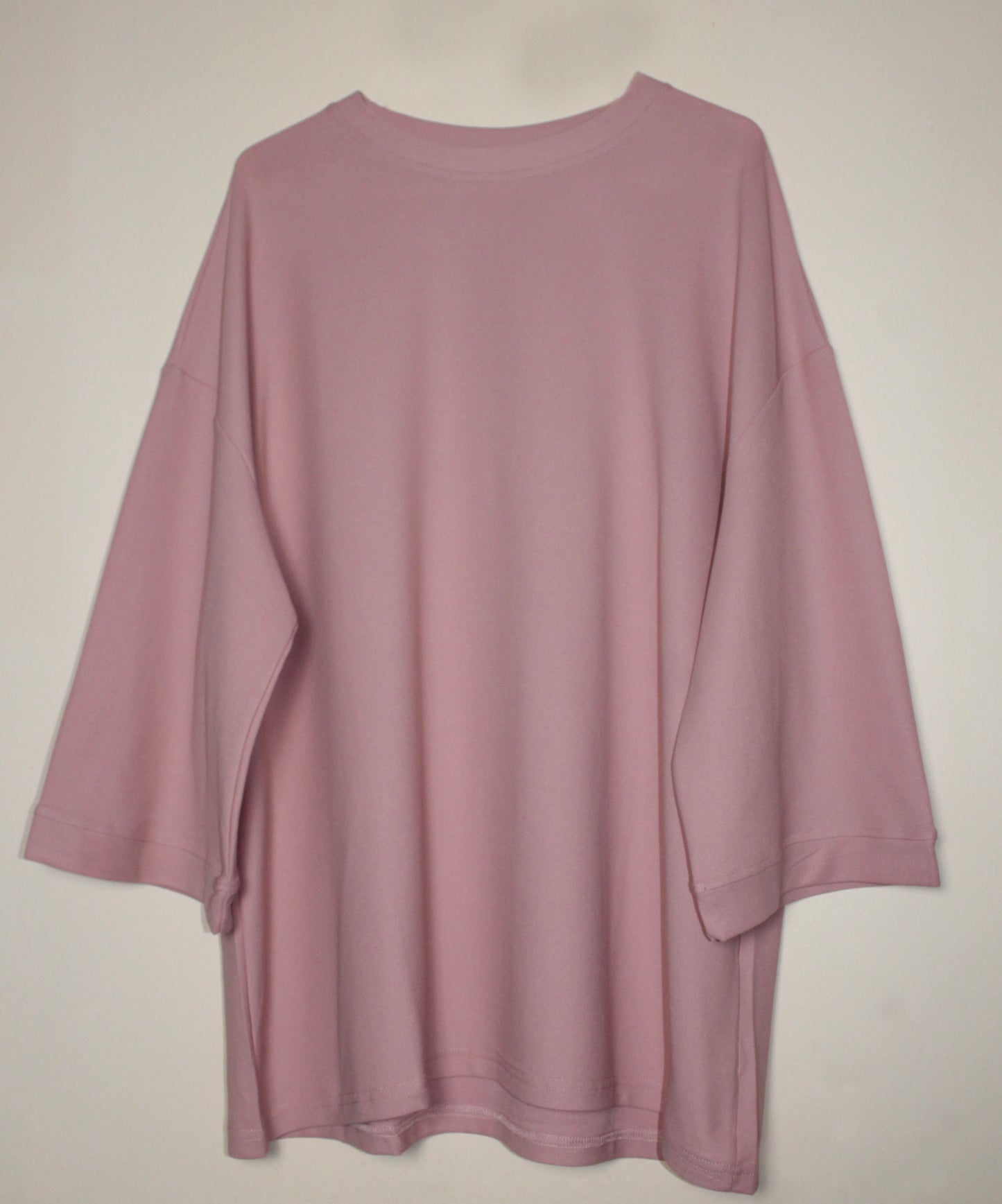 BASIC TEE