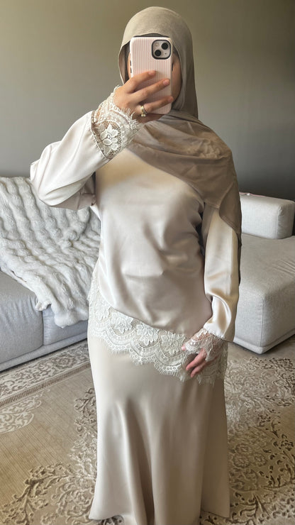 LACE TOP