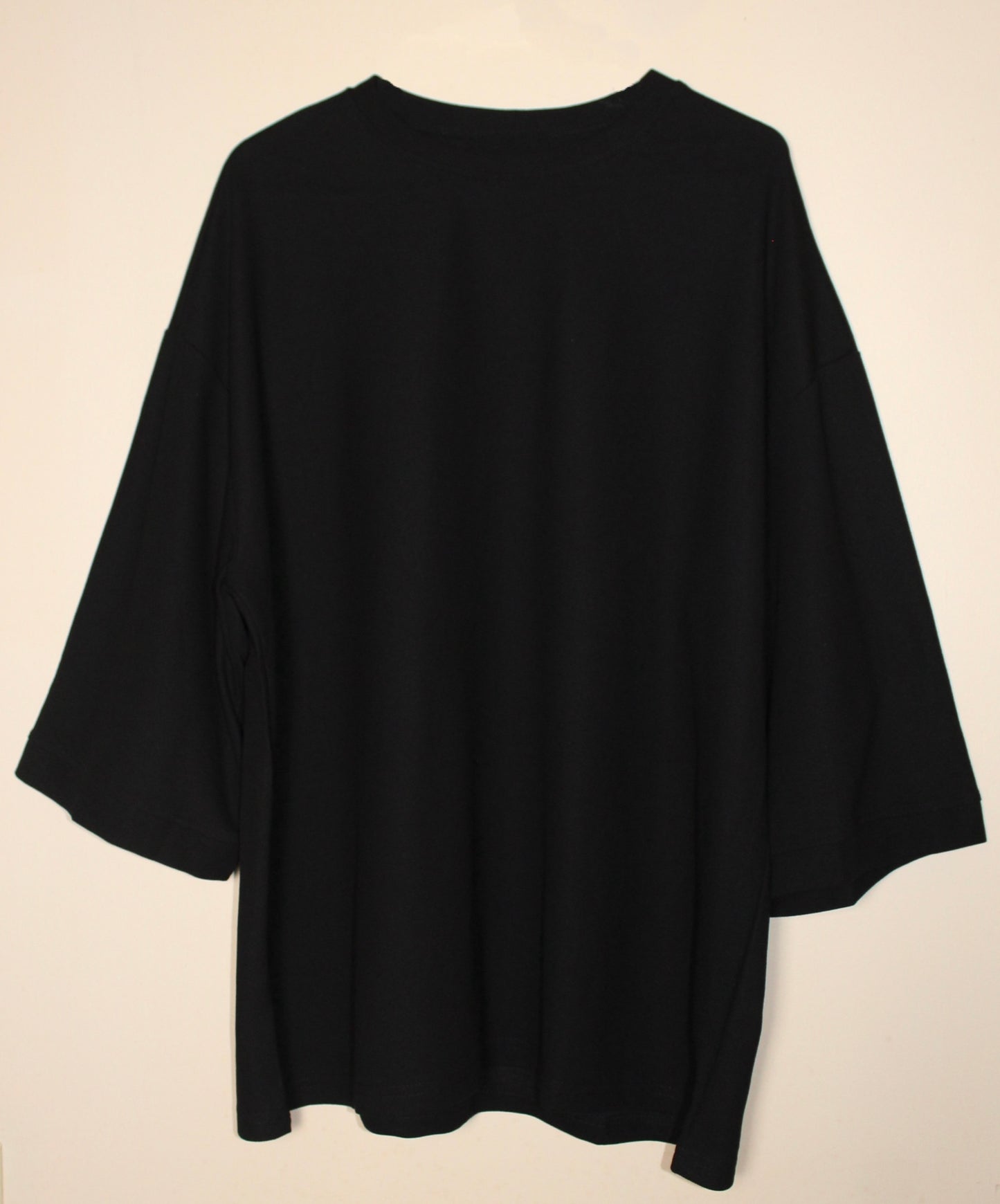 BASIC TEE