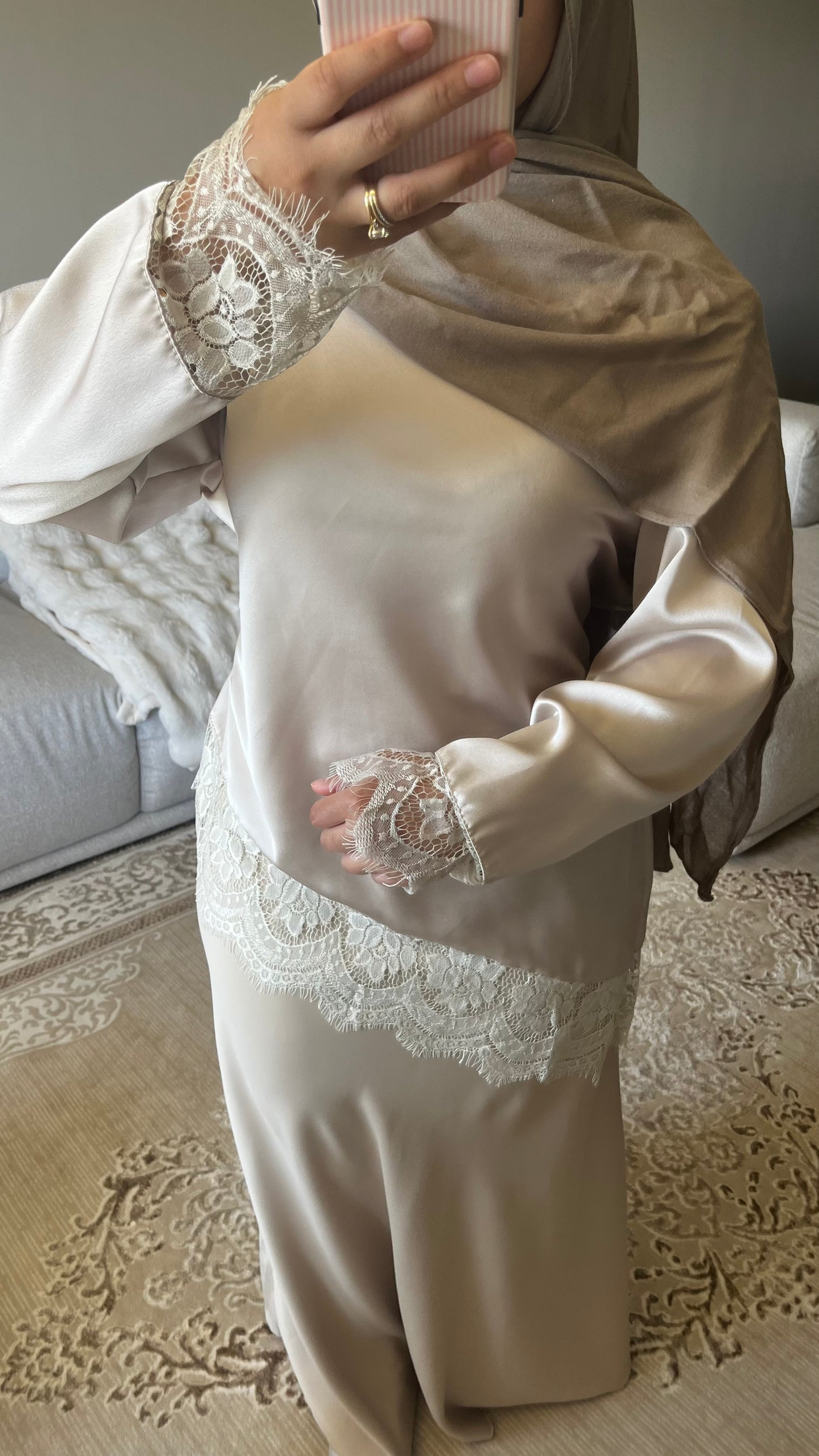 LACE TOP